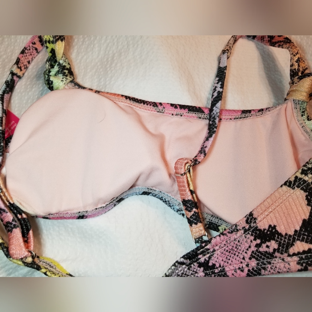 NWT MULTI COLOR REPTILE PRINT PADDED ADJUSTABLE STRAPS  xs 00 - Picture 3 of 3